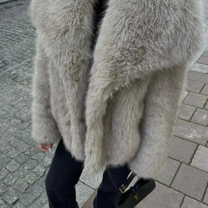 Valeria | Manteau luxueux en fausse fourrure douce pour femmes