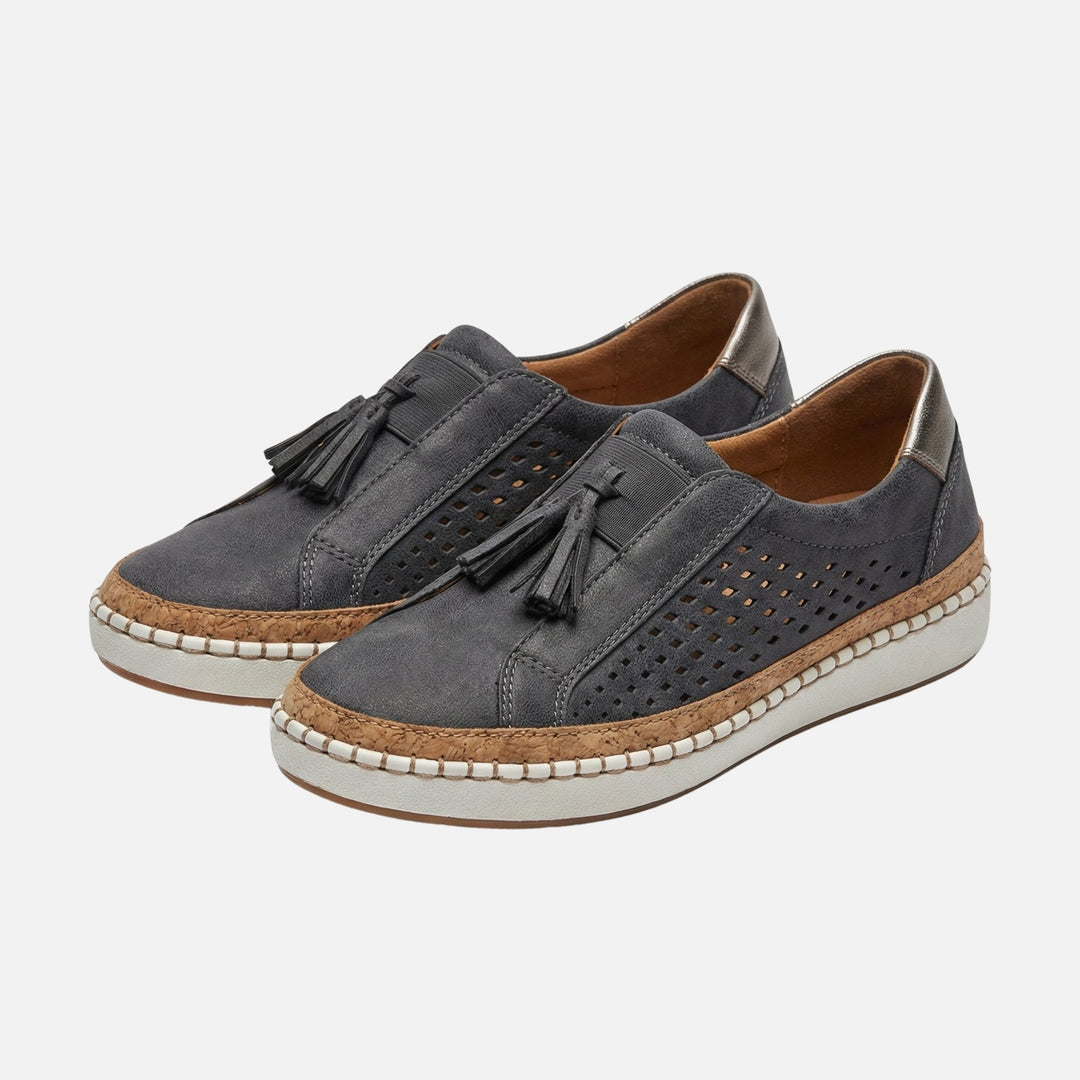 Clara | Baskets Slip-On Perforées pour Femmes avec Détail à Franges – Baskets Loafers pour Femmes