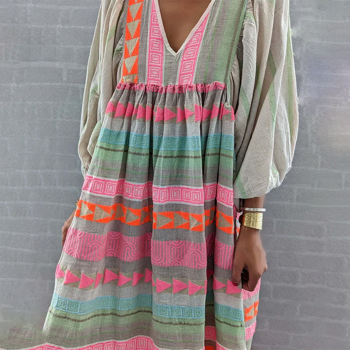 Ziggy - Robe maxi avec manches bouffantes et décolleté en V nostalgique