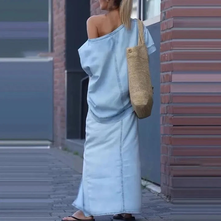 Ensemble Capri Bleu™ avec Haut Asymétrique et Jupe en Jean Légère