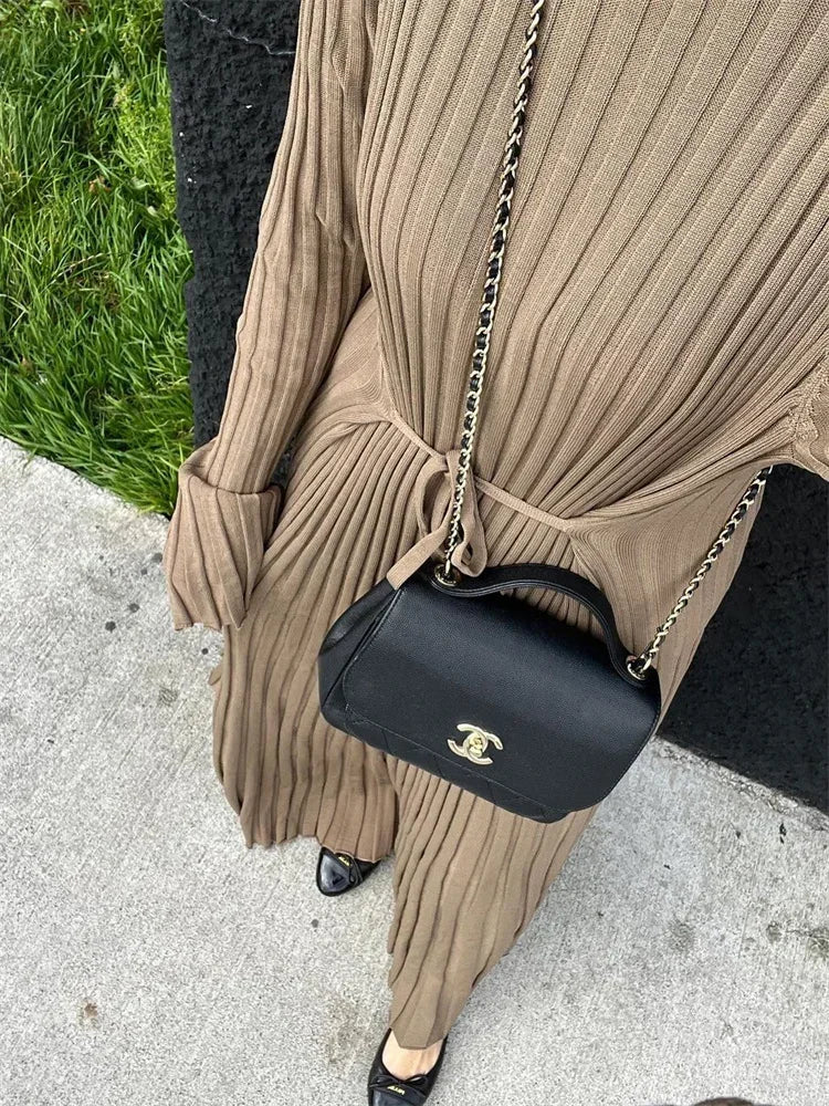 Elora | Robe tricotée avec lacets