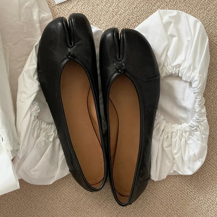 Chaussures Dirndl pour femmes avec bout fendu | Plat