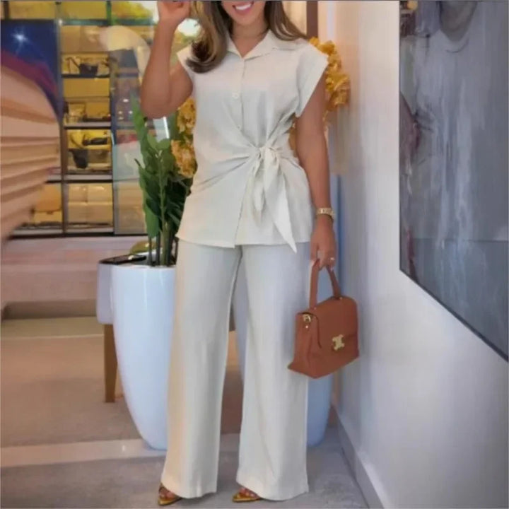 Ensemble pour femmes et chemisier en mélange de coton avec détail en nœud / Art de la couture contemporaine avec une touche féminine de précision !
