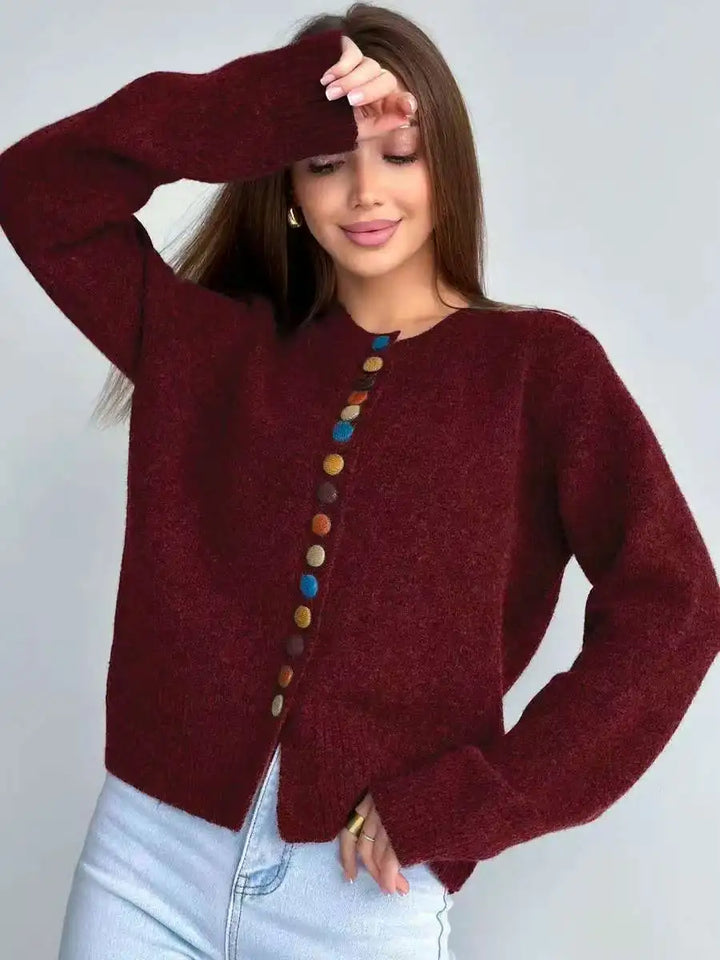 Victoria | Élégant cardigan pour femmes avec des boutons décoratifs