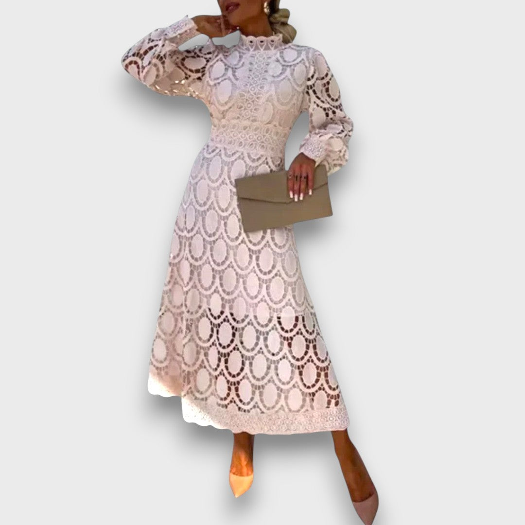 Charlotte – Robe midi romantique avec taille marquée