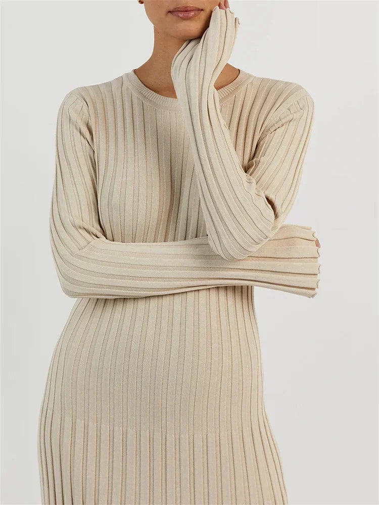 Elora | Robe tricotée avec lacets