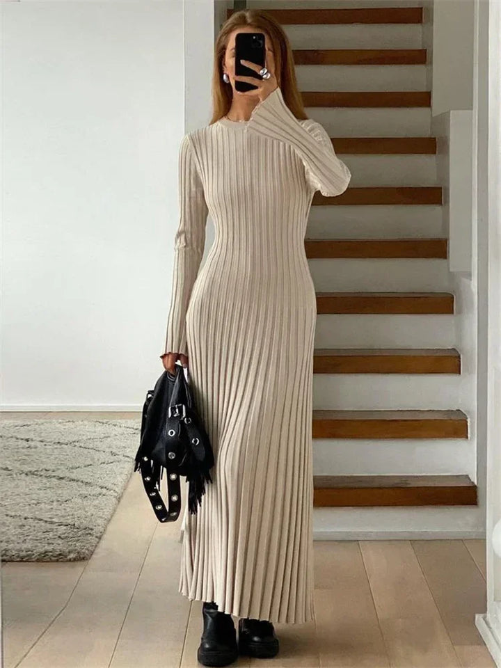 Elora | Robe tricotée avec lacets