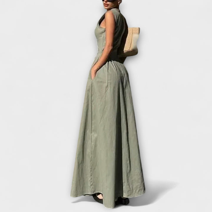 Robe midi plissée sans manches style bodycon