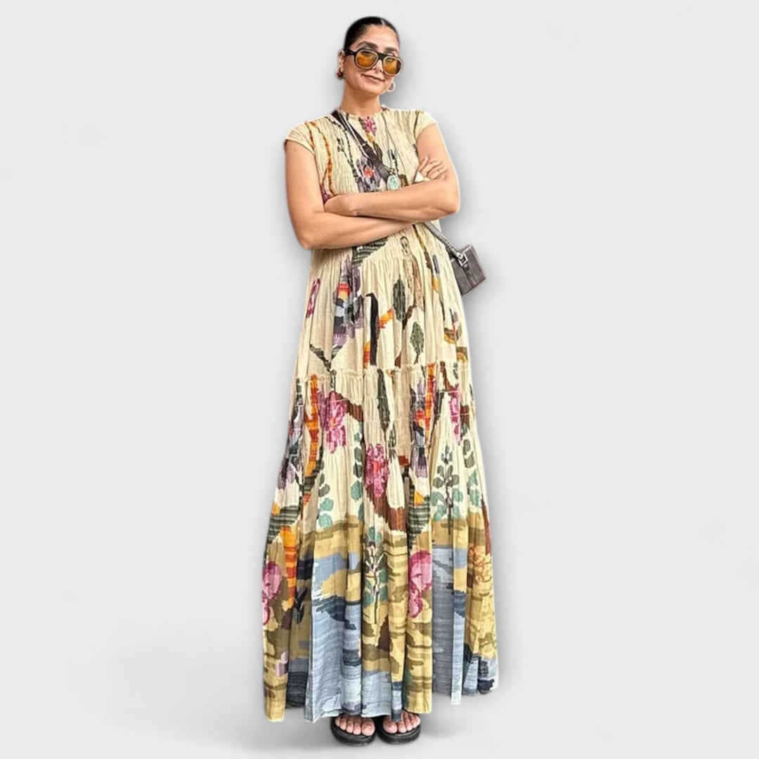 Marienna – Robe maxi avec un tombé plissé artistique