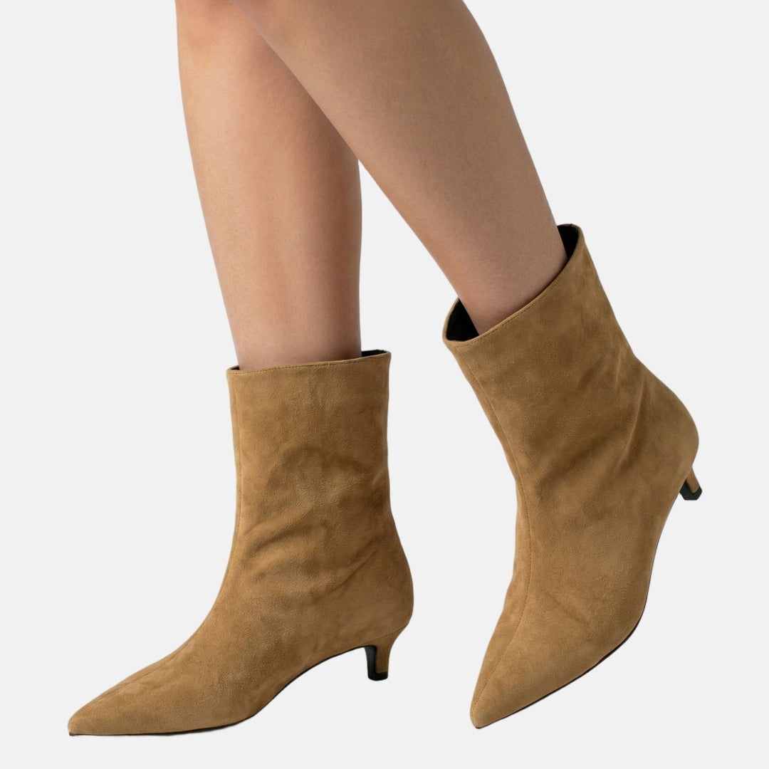 Hannelore | Bottines en Daim à Talon Kitten pour Femmes – Bottines à Talon Kitten