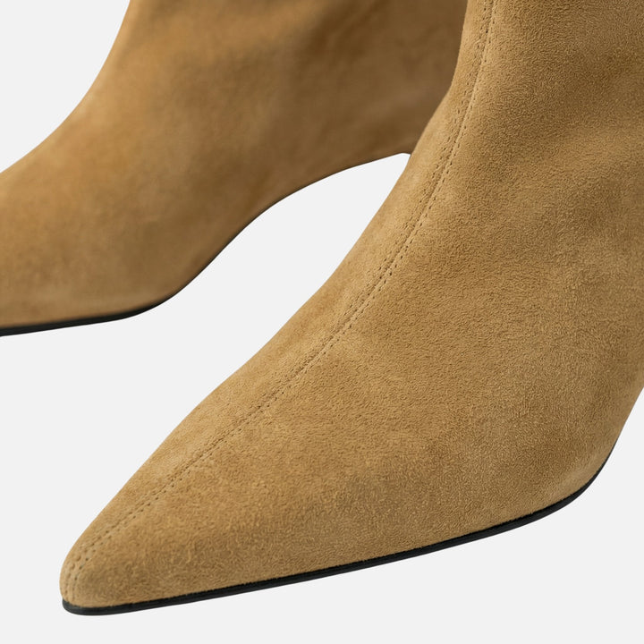 Hannelore | Bottines en Daim à Talon Kitten pour Femmes – Bottines à Talon Kitten
