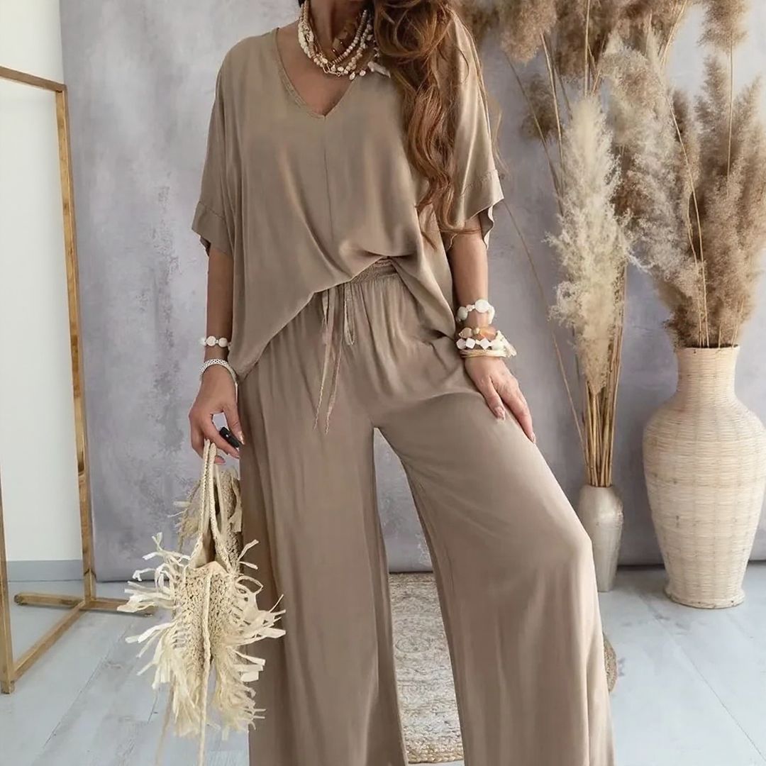 Ensemble Biarritz™ — Blouse à décolleté en V & Pantalon Palazzo avec taille à cordon ajustable