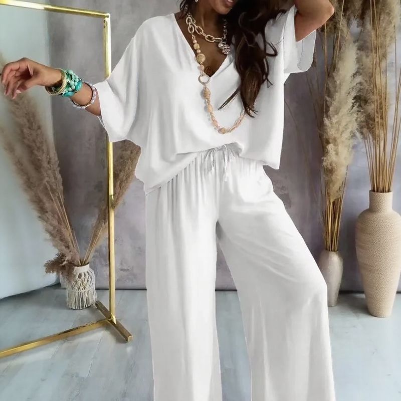 Ensemble Biarritz™ — Blouse à décolleté en V & Pantalon Palazzo avec taille à cordon ajustable