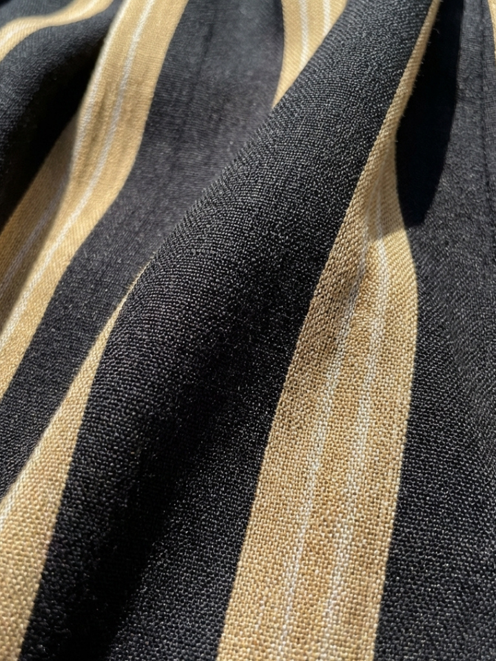 Lina | Robe midi portefeuille rayée à décolleté en V