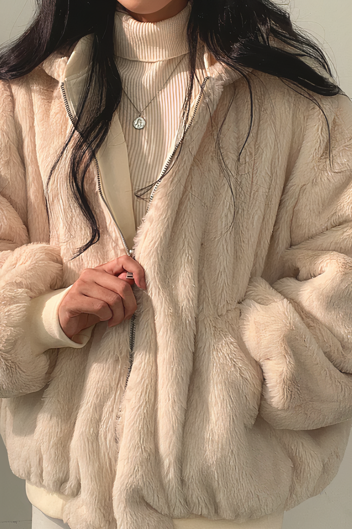 Manteau d'hiver élégant, luxueux et confortable en cachemire avec capuche pour femmes