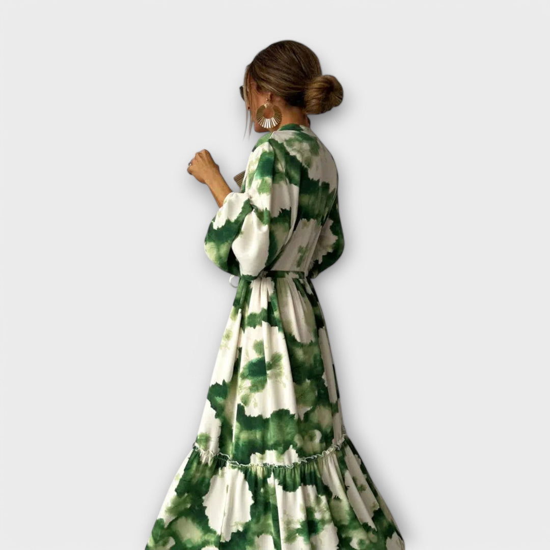 Melina - Robe maxi verte à manches longues et décolleté en V

Rewritten: "Melina - Robe maxi verte à manches longues et décolleté en V élégant