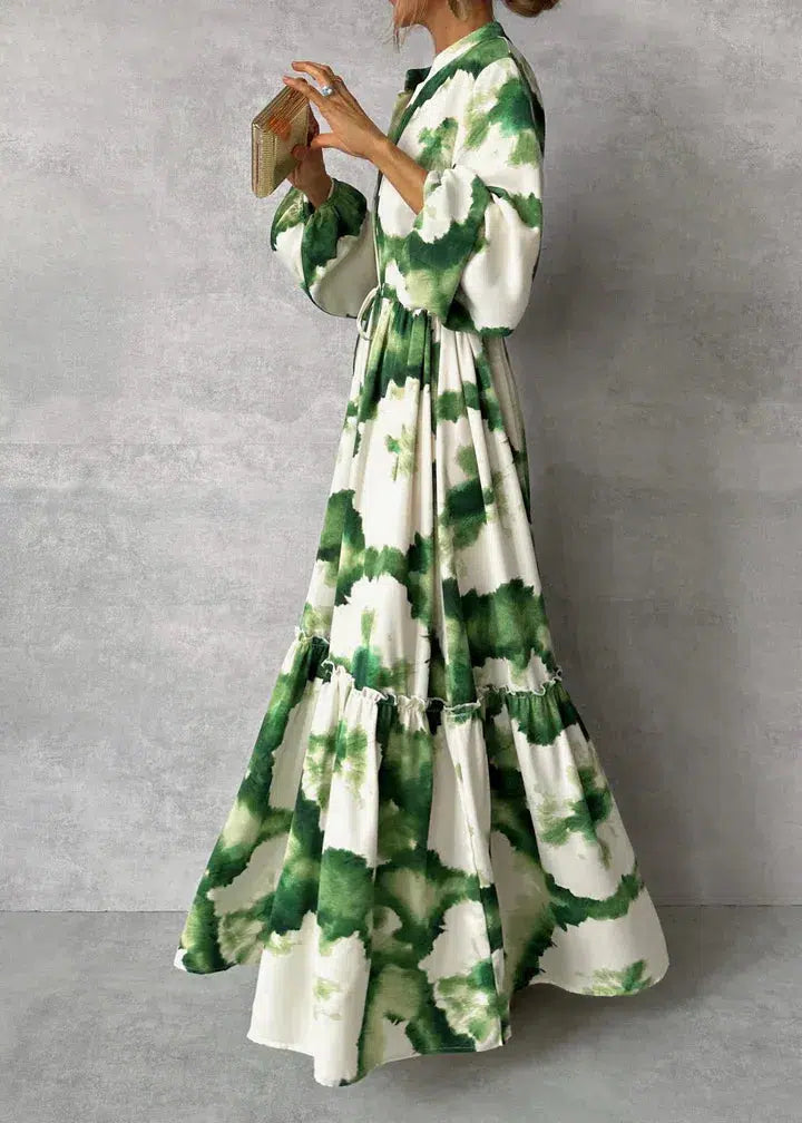Charlotte – élégante robe maxi verte avec décolleté en V et manches longues