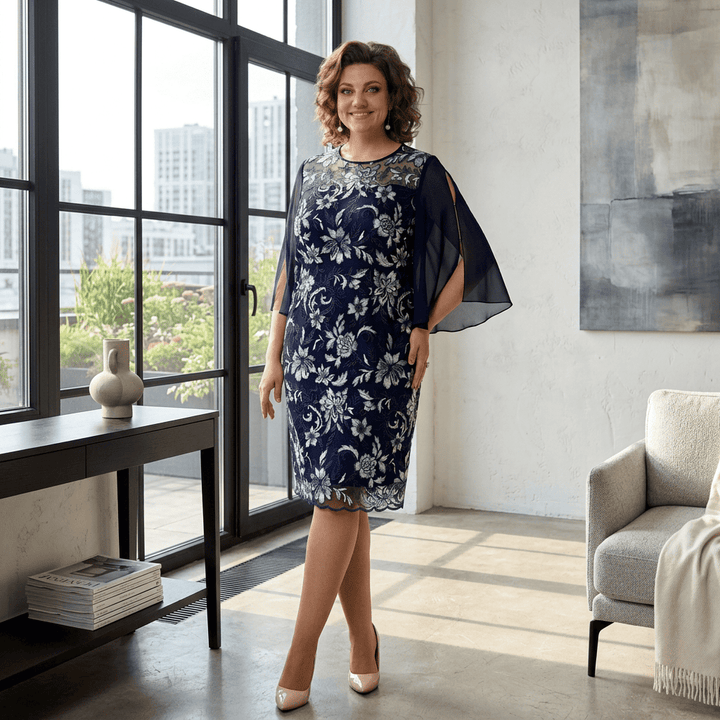 Robe midi Diana™ avec motif floral blanc et manches en cape transparentes
