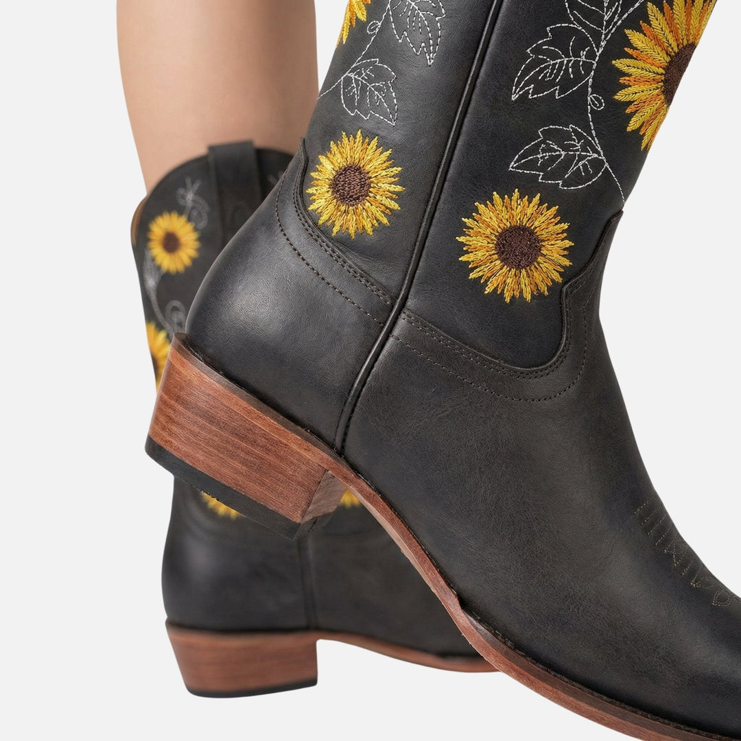 Franziska | Bottes western en daim pour femmes avec broderie florale – Bottes western brodées