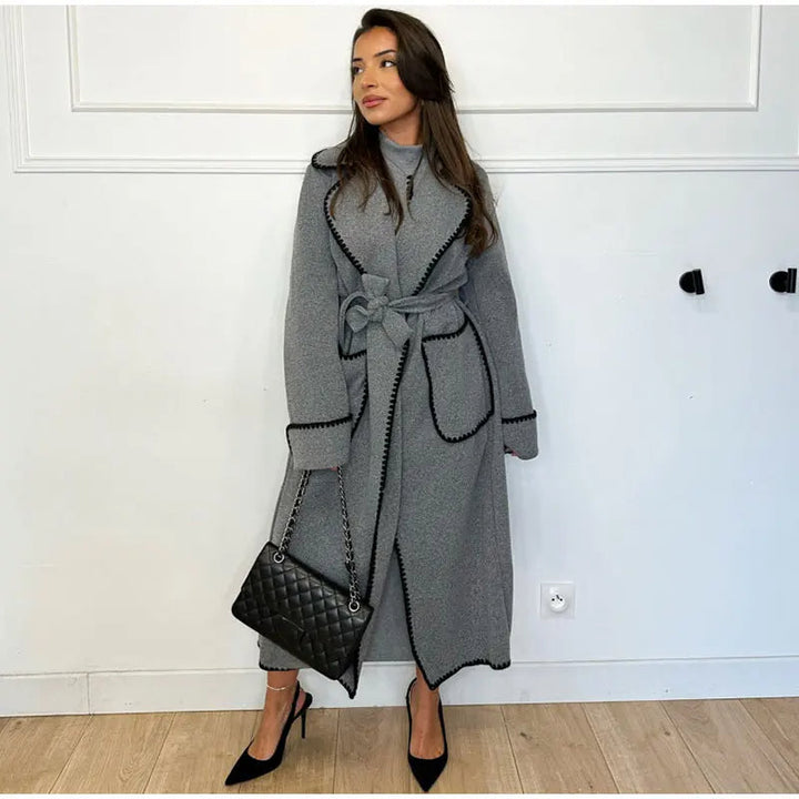 Manteau pour femmes avec col revers et poches