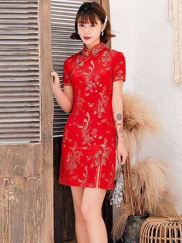 Bourgogne – Cheongsam court à col montant imprimé de fleurs de prunier