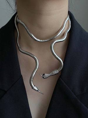 Collier tendance, en forme de serpent