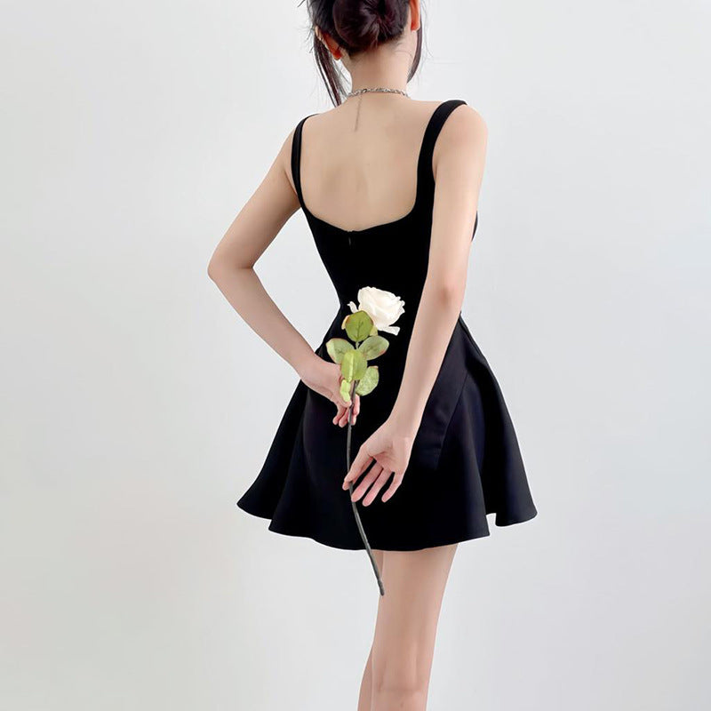 Charina - Robe mini évasée noire