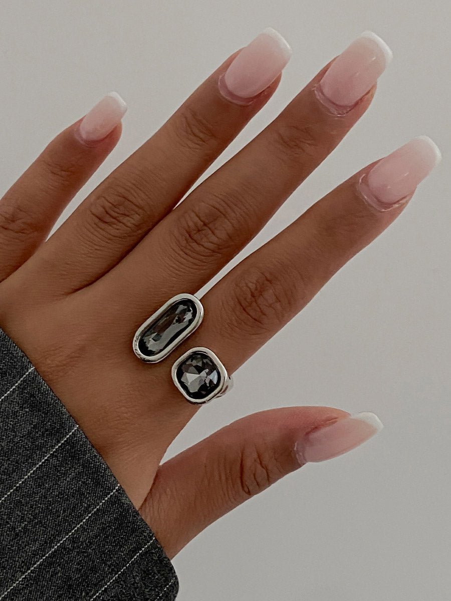 Bague géométrique à coupe irrégulière, à strass
