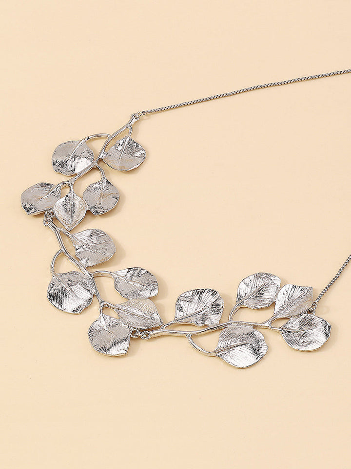 Collier en forme de feuilles