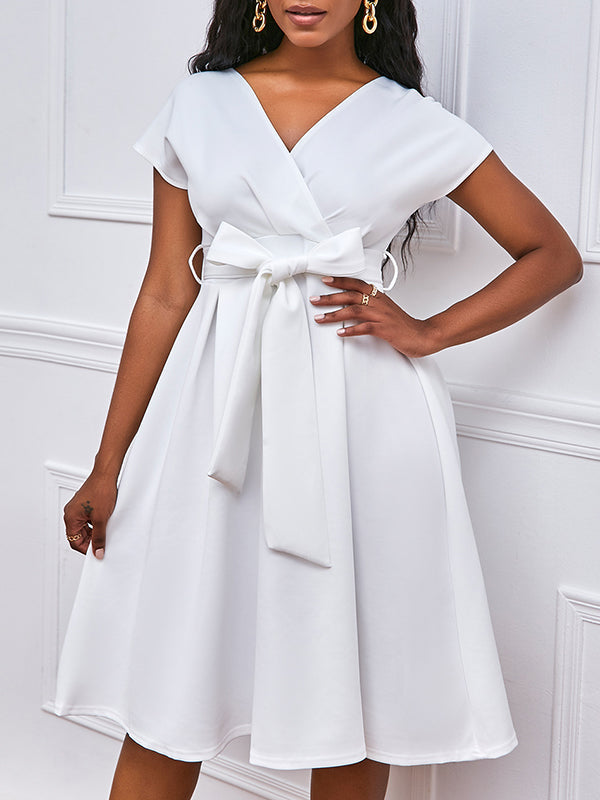 Robe mi-longue à nœud, à lacets, à col en V, couleur unie