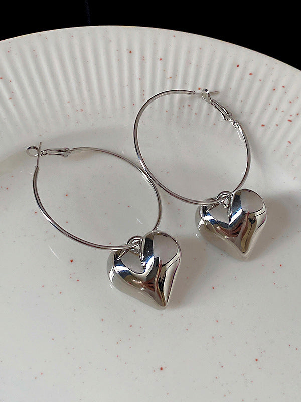 Boucles d'oreilles simples normcore, en forme de cœur