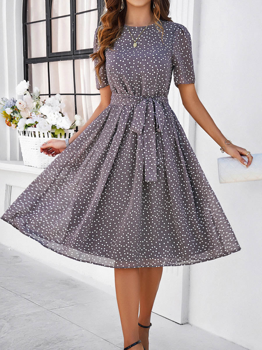 Robe mi-longue coupe trapèze, à taille élastique, à pois, à empiècements, à taille nouée, à col rond, couleur contrastée