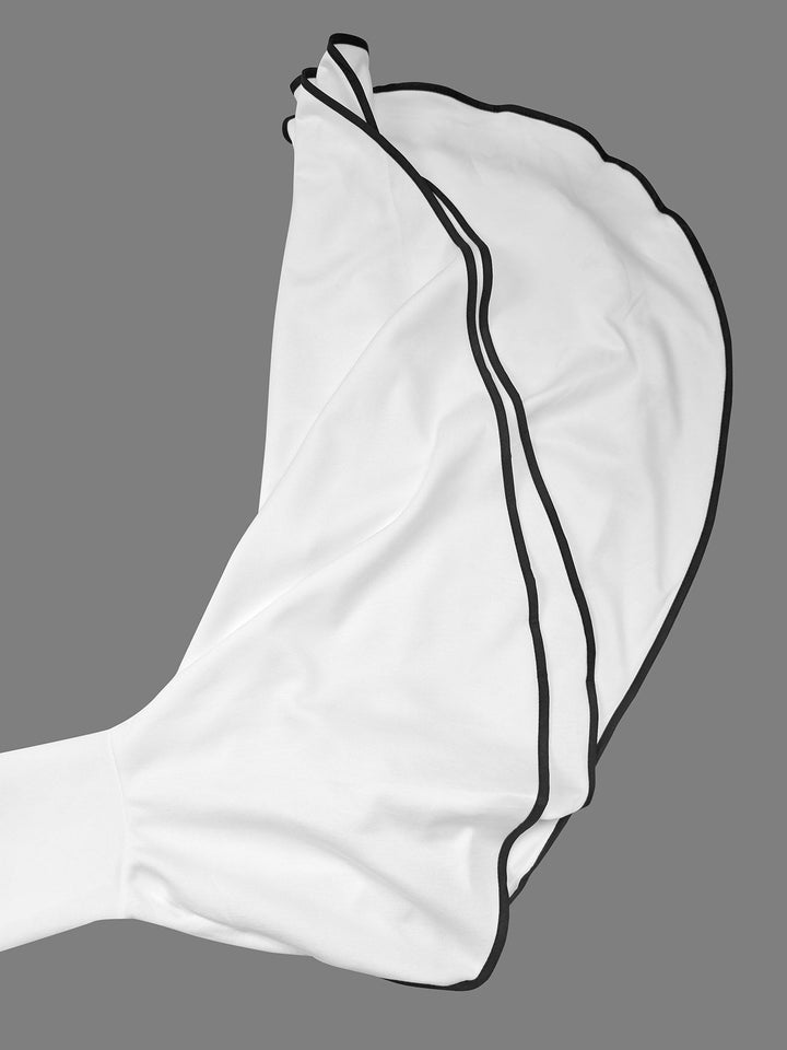 Robe courte à manches évasées, à manches longues, à col montant, couleur unie