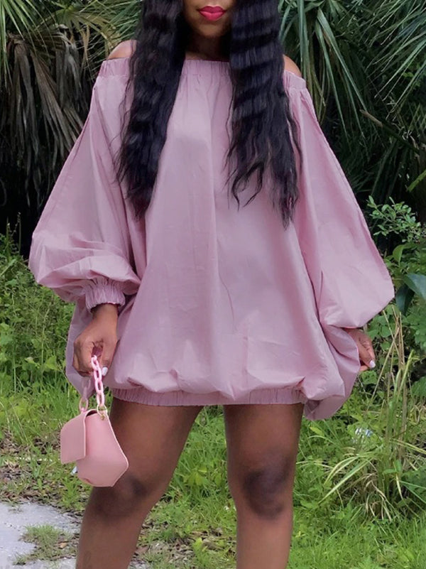 Robe courte ample à manches longues, à taille élastique, à épaules dénudées, couleur unie