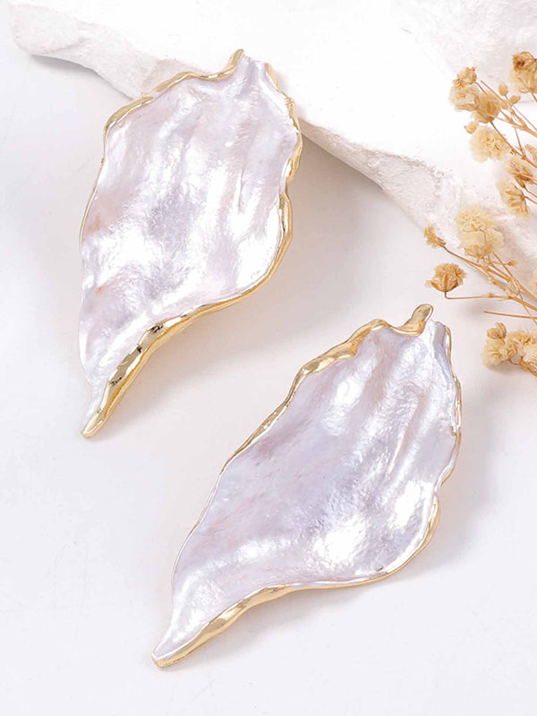 Boucles d'oreilles plissées à coupe irrégulière, à imprimé feuilles