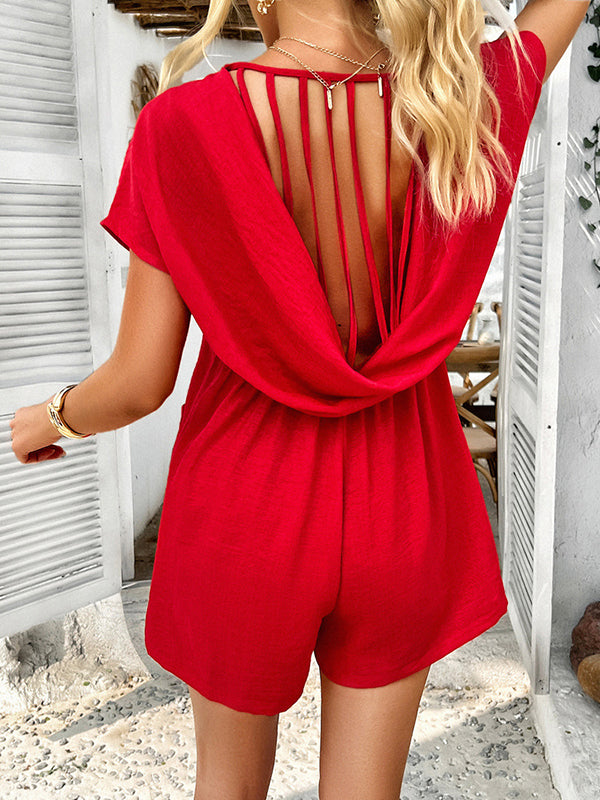 Combishort ample taille haute, dos nu, à poches, à col en V, couleur unie