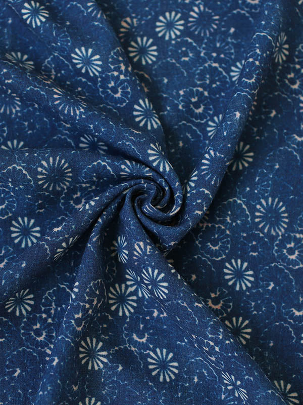 Robe mi-longue originale à col montant et motif floral uni