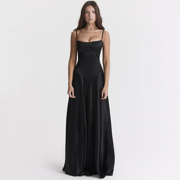 Selena - Robe maxi en satin avec bretelles fines