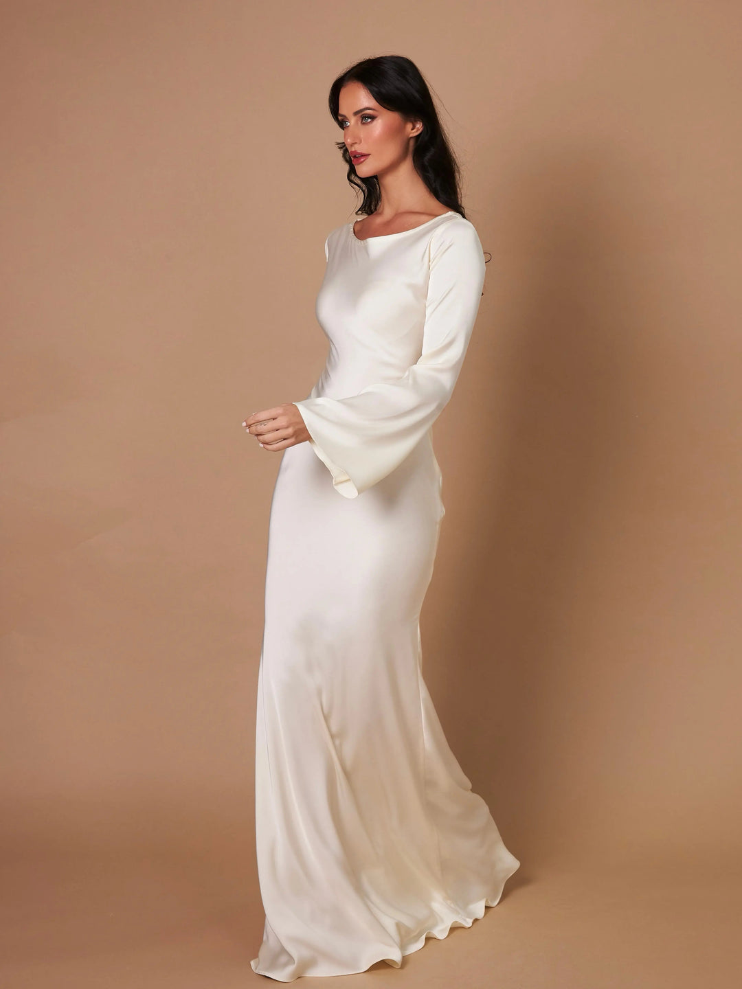 Adelgunde | Robe Maxi à Manches Longues pour Femmes avec Silhouette Élégante