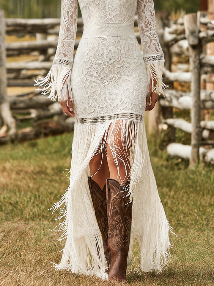 Adelina | Robe Maxi à Manches Longues avec Décolleté en V et Franges
