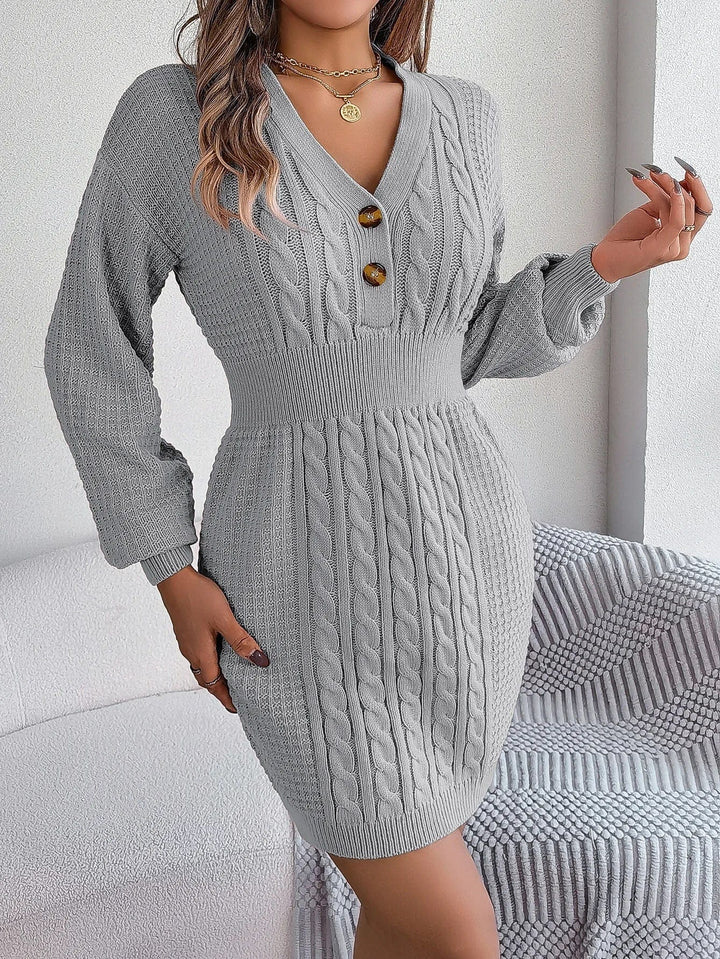 Romy | Robe en tricot élégante pour femmes à manches longues et avec boutons