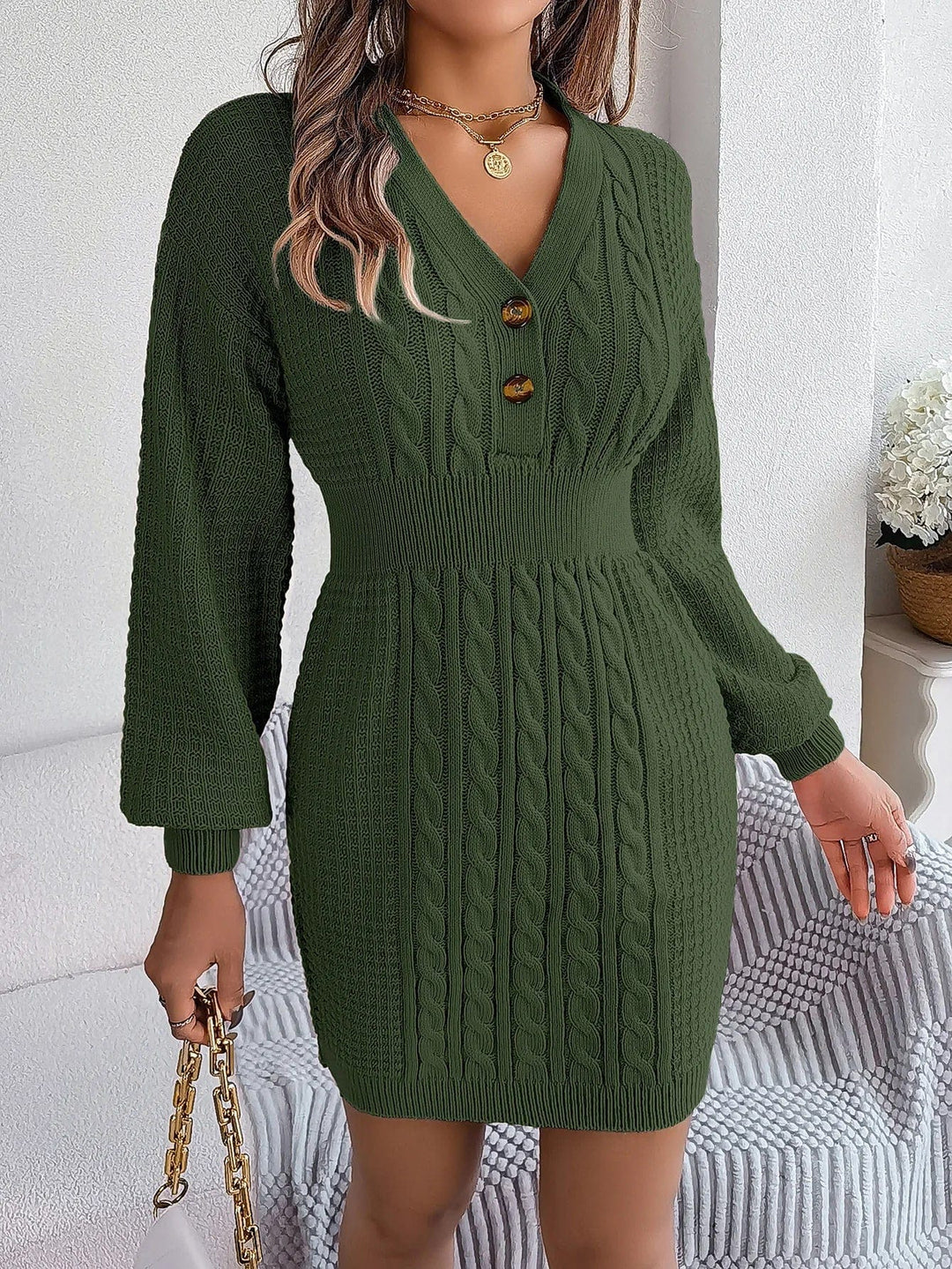 Romy | Robe en tricot élégante pour femmes à manches longues et avec boutons