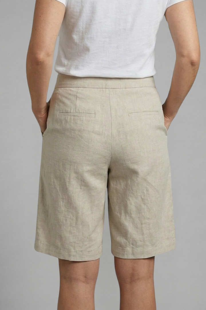 Almira | Shorts Bermuda pour femmes avec taille élastique et poches latérales