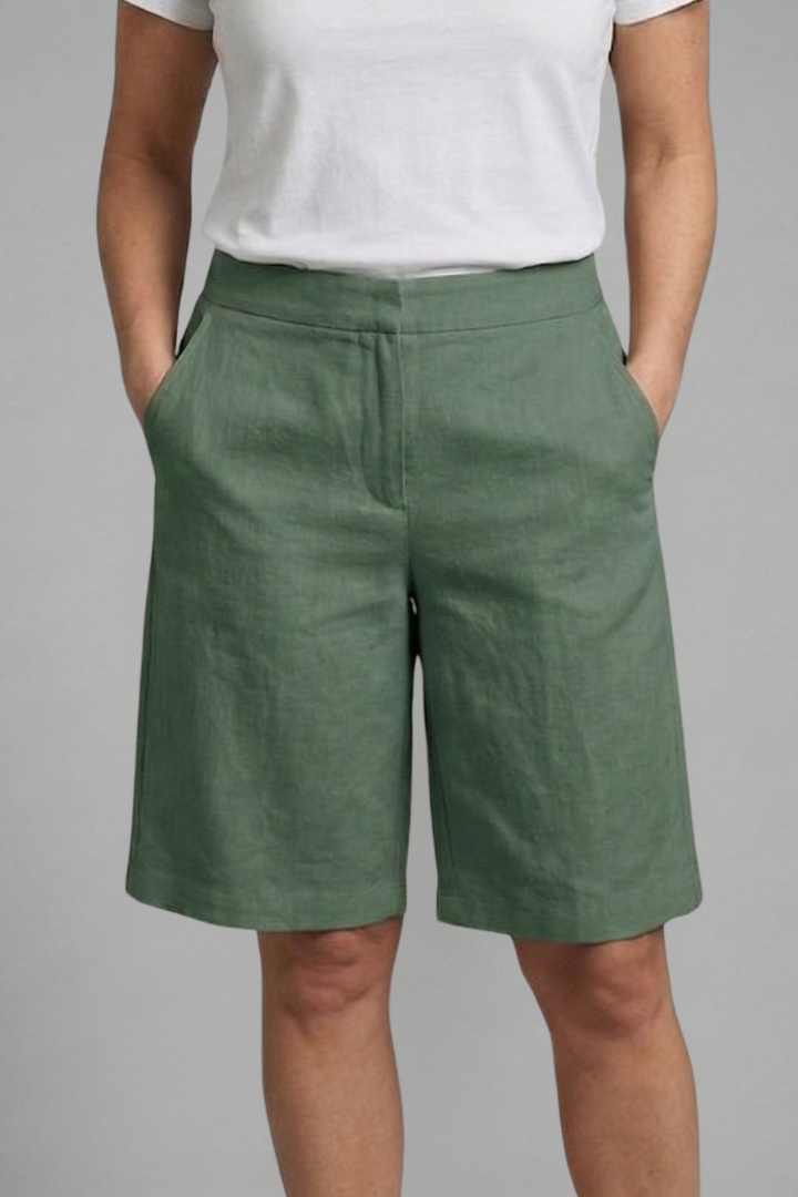 Almira | Shorts Bermuda pour femmes avec taille élastique et poches latérales