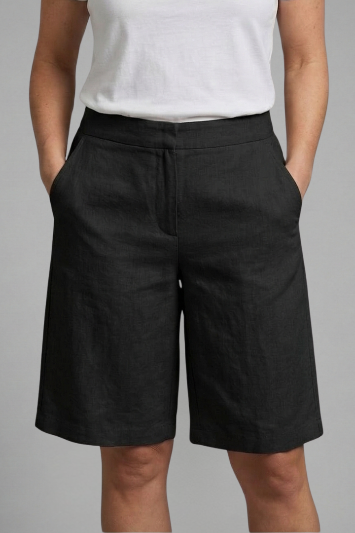Almira | Shorts Bermuda pour femmes avec taille élastique et poches latérales