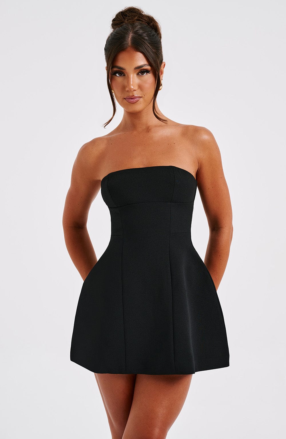 Sandra - Robe Mini en Corset Structuré Sans Bretelles avec Poches