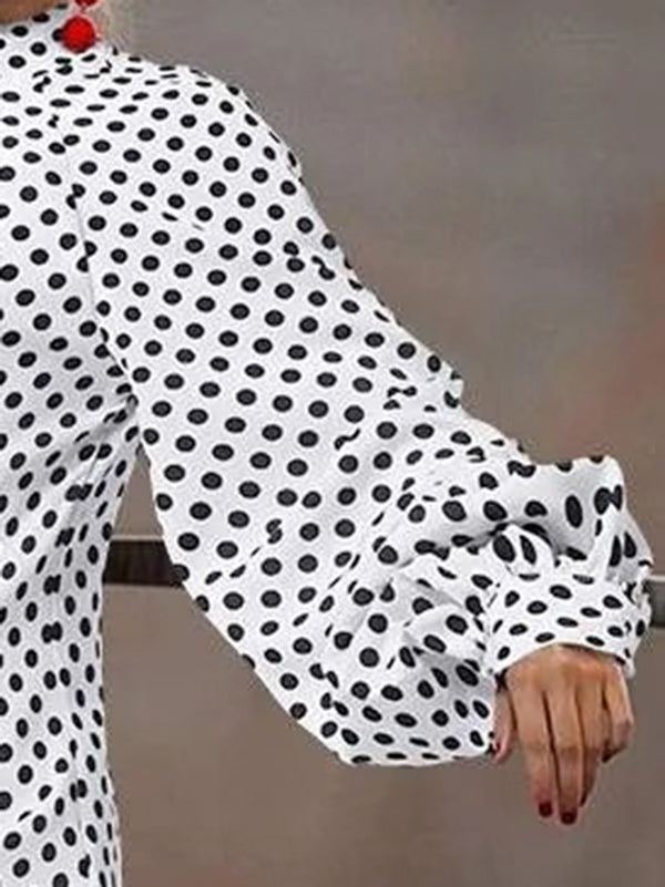 Robe chemise ample plissée à manches bouffantes, à pois, à empiècements, à col haut