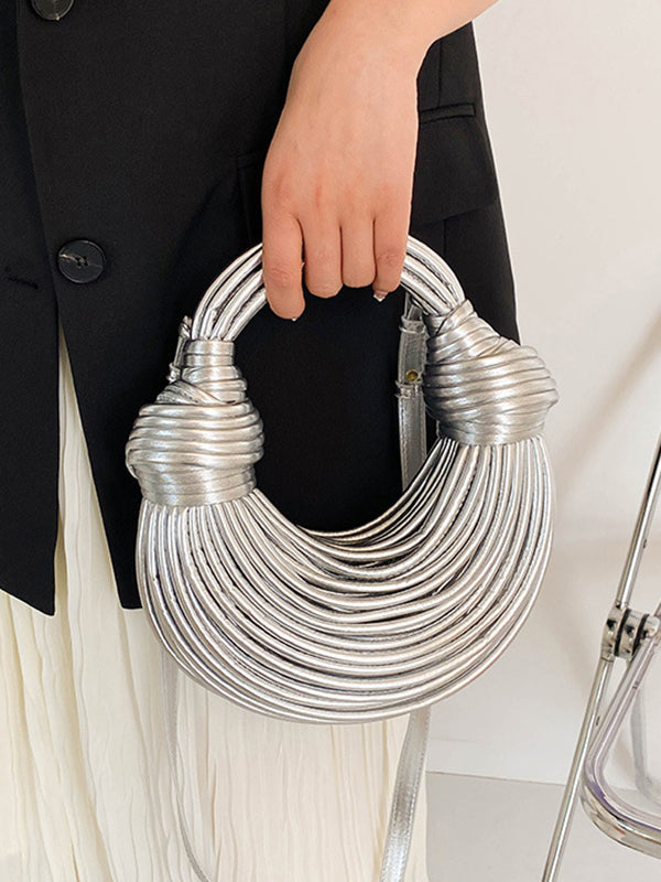Sac bandoulière brillant à empiècements, couleur unie