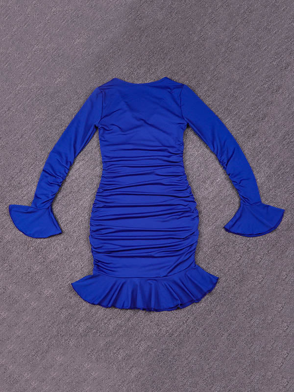 Robe mi-longue moulante plissée volantée à taille élastique, à empiècements, à col en V, couleur unie