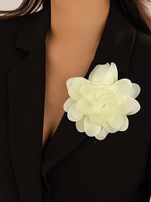 Broche à fleurs en 3D